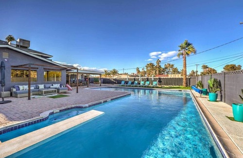 Paradise House | The Grand Speakeasy Estate – Luxe Vegas Retreat!