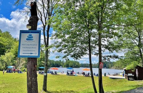 Otter Lake Hotel | The Grand Tappattoo Resort, an Ascend Collection Resort