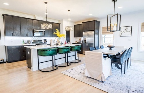 Apex Apartment | “The Grande” 8 BR/8BA Downtown Apex, 2 Game Rooms!
