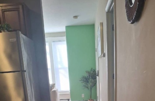 Mount Pleasant Apartment | The Grande-Suite at Lower Atwells Ave 2B Apt P