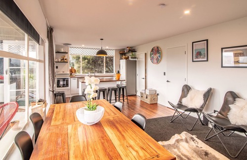 French Farm Cottage | The Grandstand - French Farm Holiday Home