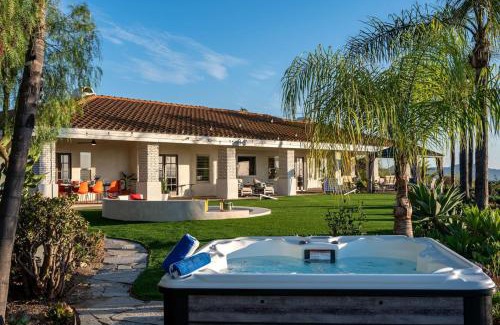 Temecula House | The Grape Escape Panoramic Views In Wine Country