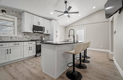 Reynoldsburg House | The Great and Grand Gathering House