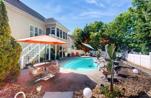 Graysville House | The Great Blue Heron