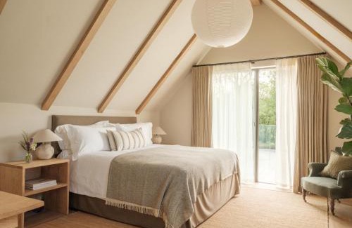 Durnford Hotel | The Great Bustard
