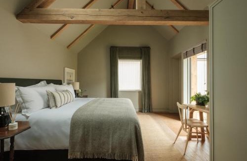 Durnford Hotel | The Great Bustard