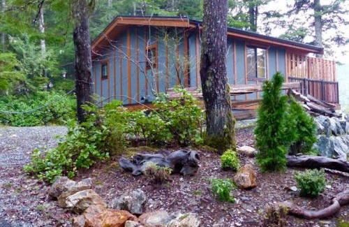 Port Renfrew House | The Great Escape - Port Renfrew