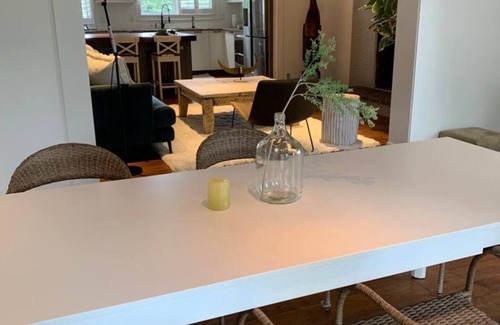 Springbank Apartment | The Great Grizzly Getawaynn
