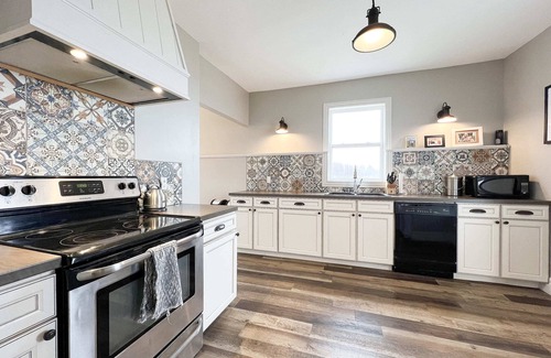 Saint Peters Bay House | The Green House at St. Peter's Bay