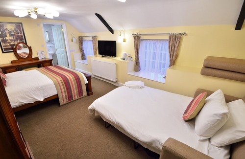 Wellington Hotel | The Green Dragon