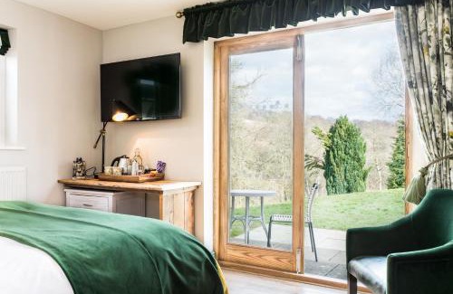 Cockleford Hotel | The Green Dragon Inn