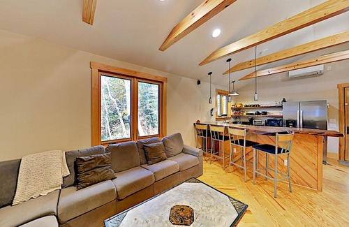 Pisgah Forest House | The Green Estate