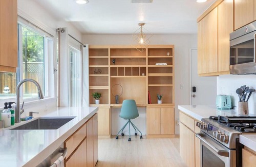 Santa Rosa House | The Green House by AvantStay Spacious Entertainers Home Close to Wineries Pool Fitness Room