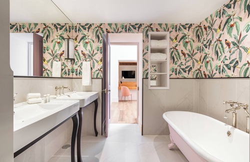Alvito House | The Green House by Santiago de Alfama