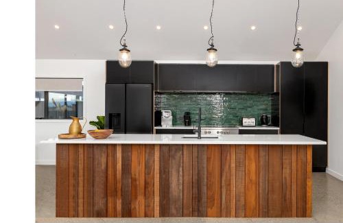 Martinborough House | The Green House - Luxury Eco Escape