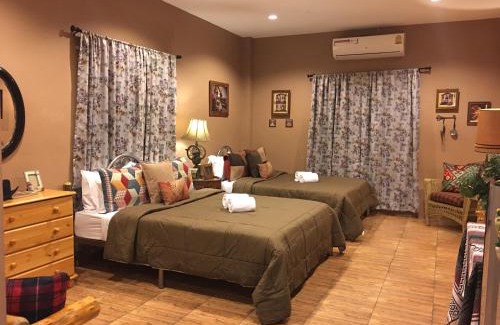 Lat Bua Khao Resort | The Green Land Farm