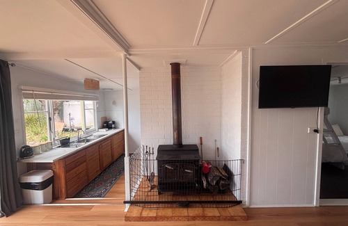 North Bruny House | The Green Pine Cottage