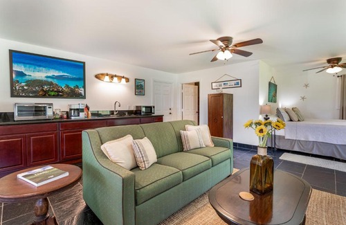Pupukea House | The Green Pineapple Estate home