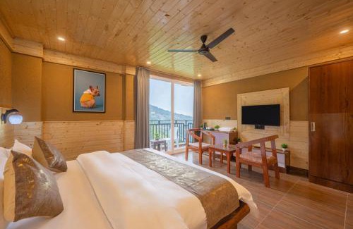 Fagu Hotel | The Green Trails I Vacations I Conference I MICE I Family Events I Open Air Terrace I Sky Bonfire I Kufri By Charvi Retreat
