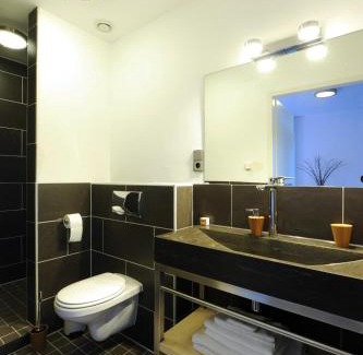 Amsterdam East Bed & Breakfast | The Green Tunnel