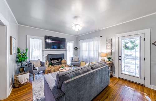 Stillwater House | The Greenwood Bungalow