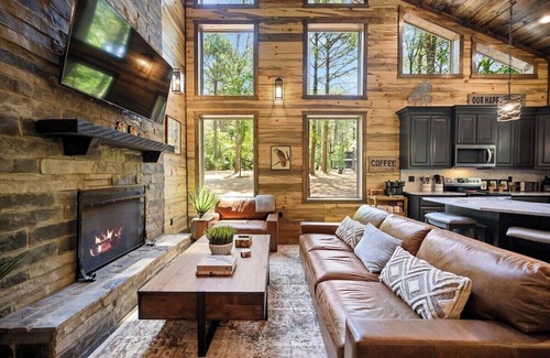 Pickens Cabin | The Grey Escape, Games, Hot Tub, Fire Pit, Pets