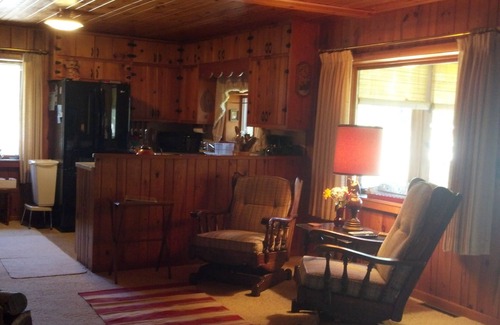 Alden Cottage | THE GREY HAVENS: Cozy Cottage w/Private Torch Lake Frontage