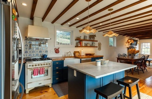 Pine Plains House | The Grey House + Loft Apt @ The Library Retreat