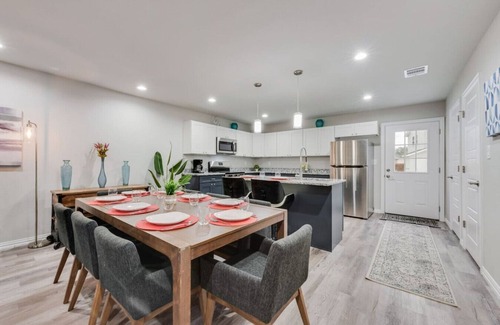 Fort Worth House | The Grey River Home near Lockheed/FW Stockyards