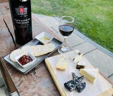 Sydling St Nicholas Hotel | The Greyhound Inn