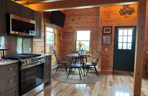 Florida Cabin | The Greylock Cabin - True Cabin in the woods on 30 acres. Pet-Friendly