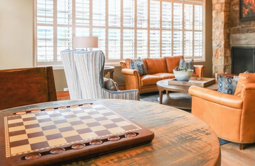 Gatlinburg Hotel | The Greystone Lodge on the River