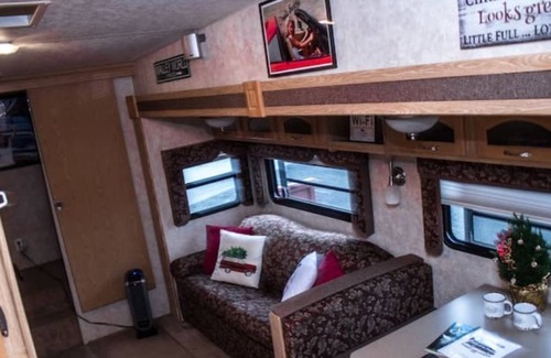 Roseburg House | The Griswold Family Vacation Trailer