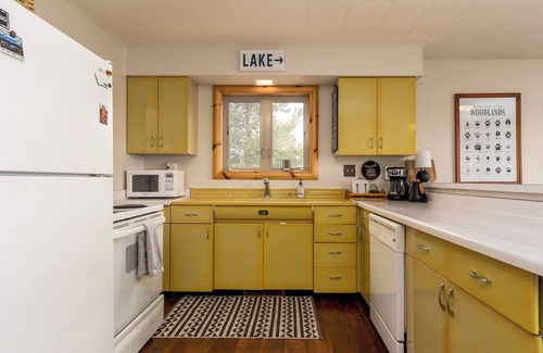Georgetown Cabin | The Grizzly Den