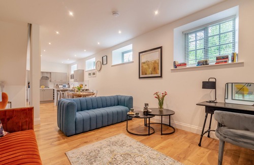 Clitheroe House | The Groomsmen - Three Bedroom House, Sleeps 6