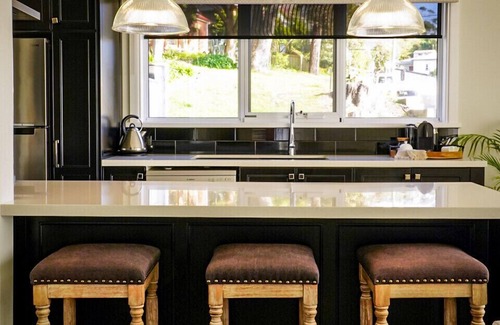 Burnie House | "THE GROVE" Executive Boutique Accommodation