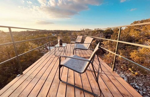 Canyon Lake House | The Gruenehaus at Canyon Lake