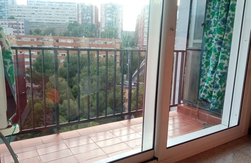 Ciutat Meridiana Apartment | The GuestHouse of Baron's Tower