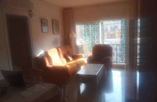 Ciutat Meridiana Apartment | The GuestHouse of Baron's Tower
