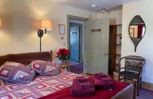 Keene Cabin | The Guide's House - Secluded Lodge