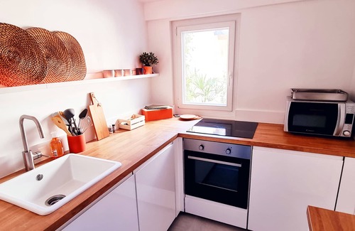 Cote Ouest Ormeaux Apartment | The hacienda - Patio Terrace - Center/Beach 5 min