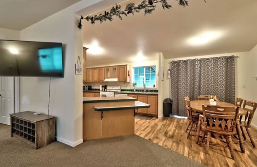 Nampa House | The Haire Haus Summar