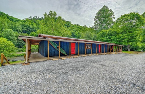 Bryson City Condo | The Hala Lodge and Campground -Riverfront Class 3 -1Bed/1Bath on Nantahala River
