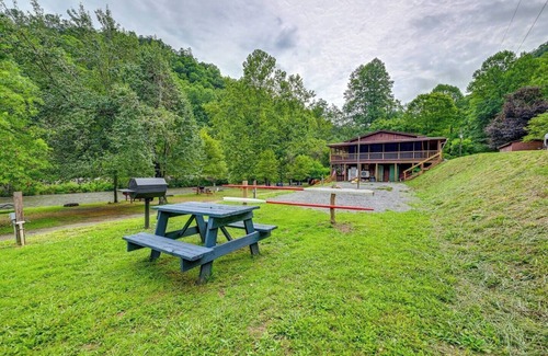 Bryson City Condo | The Hala Lodge and Campground -Riverfront Class 3 -1Bed/1Bath on Nantahala River