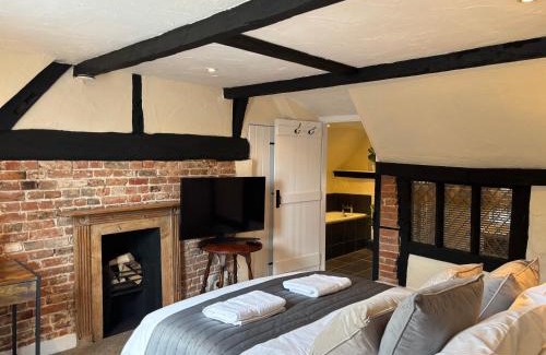 Ripley Hotel | The Half Moon Inn