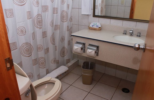 Guerrero Negro Hotel | The Halfwaiy Inn