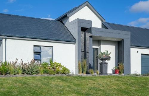 George House | The Halfway House @ Kingswood Golf Estate