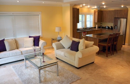 Cotton Ground Hotel | The Hamilton Beach Villas & Spa