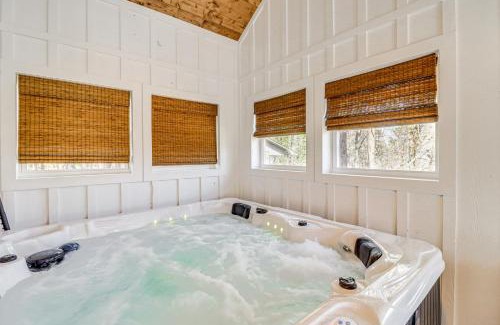 Heber Springs House | The Hamilton Heber Springs Home with Hot Tub!