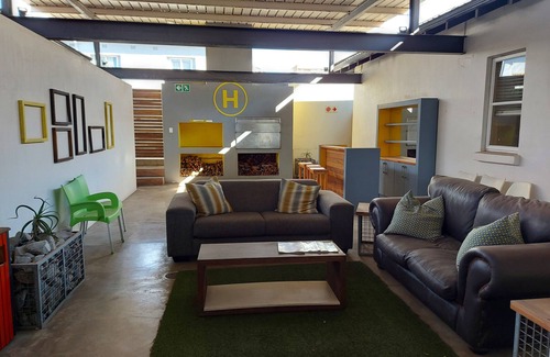 Quigney Beach House | The Hampton Exclusive Guest House